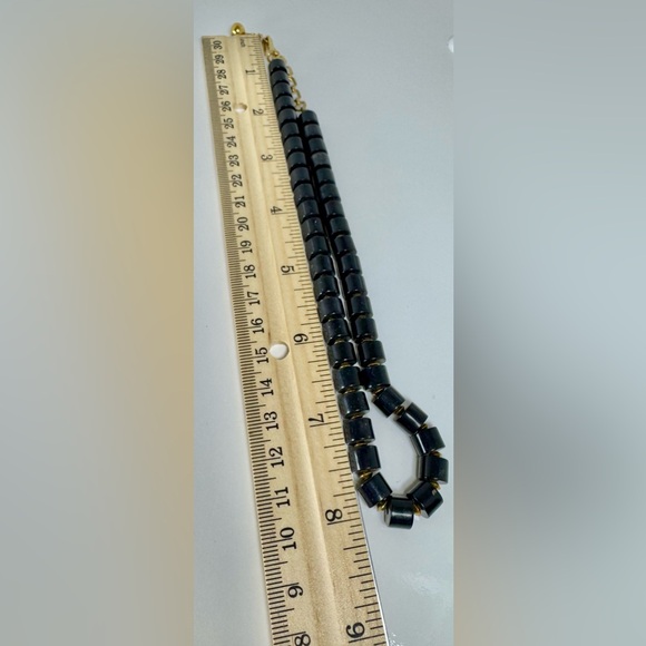 Vintage Signed Napier Black Lucite & Gold-tone Seed Bead Neckl - Picture 10 of 10
